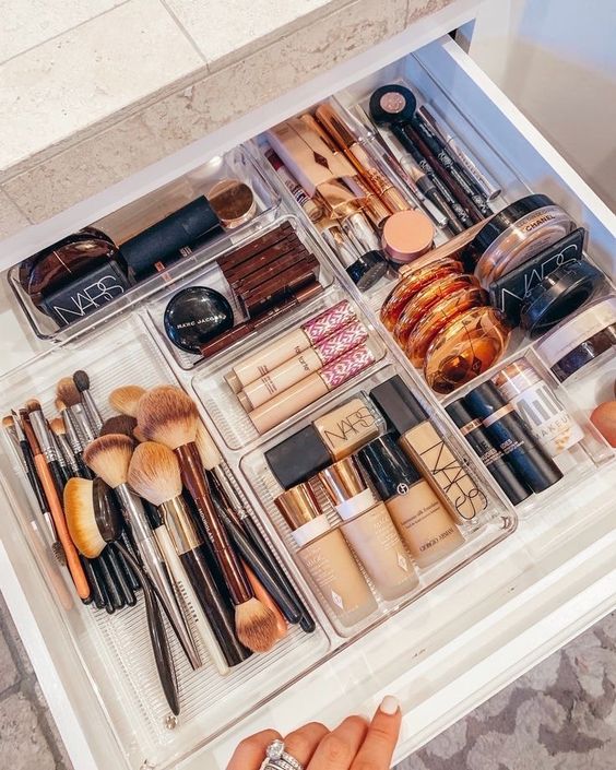 30+ Super Practical Makeup Organizer Ideas to Finally Declutter Your Beauty Supplies