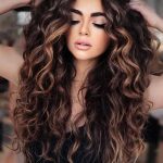 33 Ideas For Caramel Highlights On Dark Curly Hair