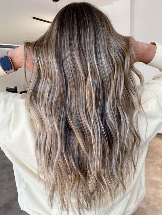 35+ Dirty Blonde Hair Ideas That Look Amazing on Anyone